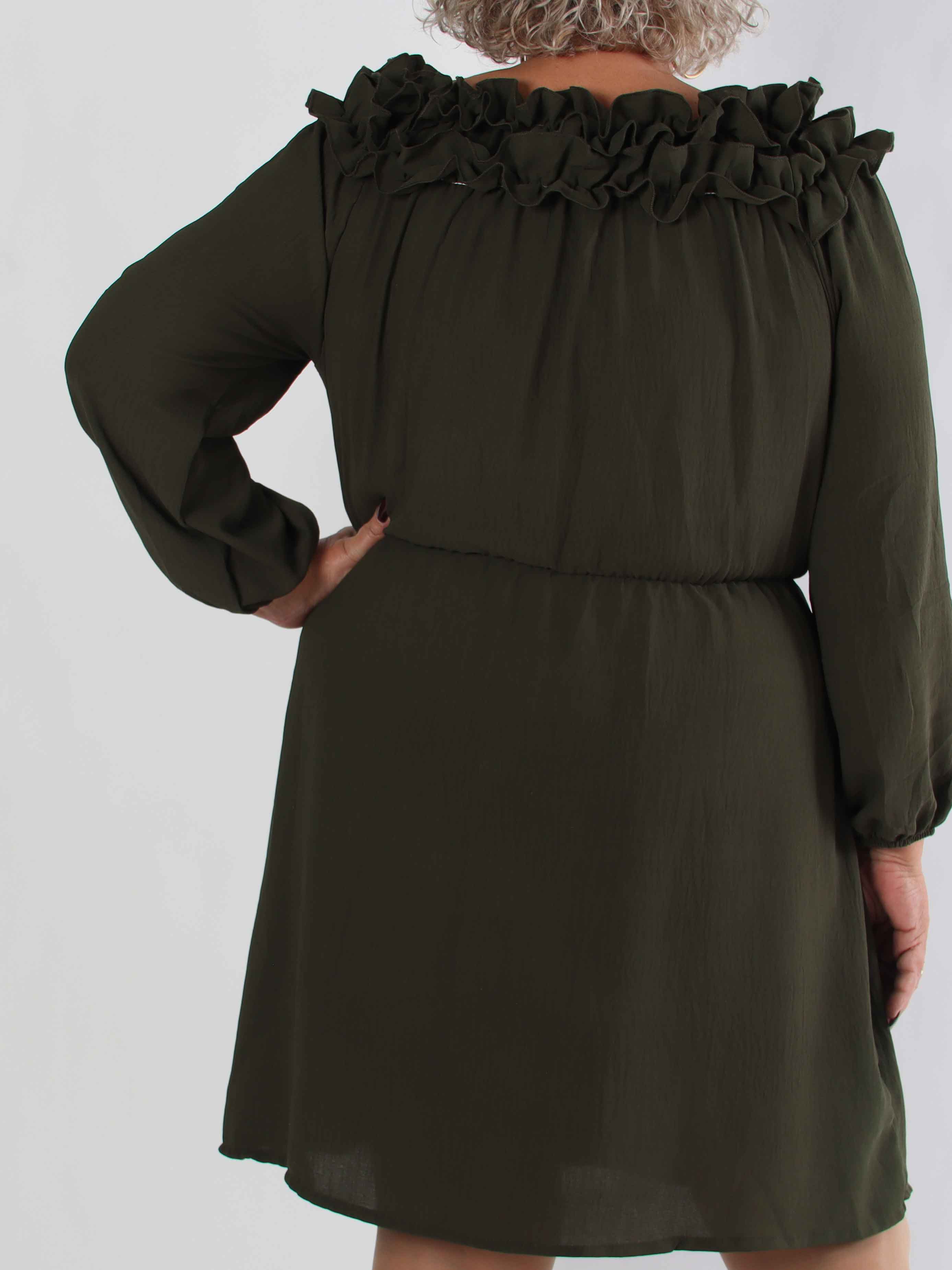 Chili Fitted Dress - Plus size klänning med volangkant och resår i midjan